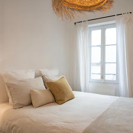 La Tropezienne - Au Coeur Du Village Apartment